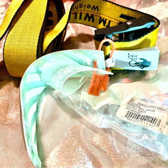 Authentic Mens Off White belt - Picture 3 of 6